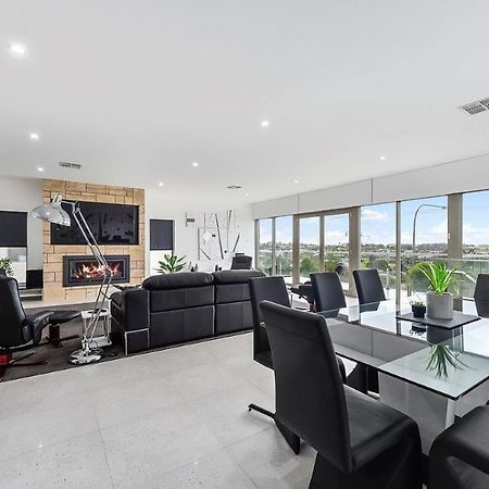 Kennedy Executive Townhouse Lägenhet Mount Gambier Exteriör bild